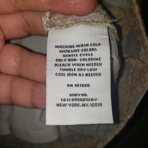 Ruby Red blouse - Picture 6 of 9